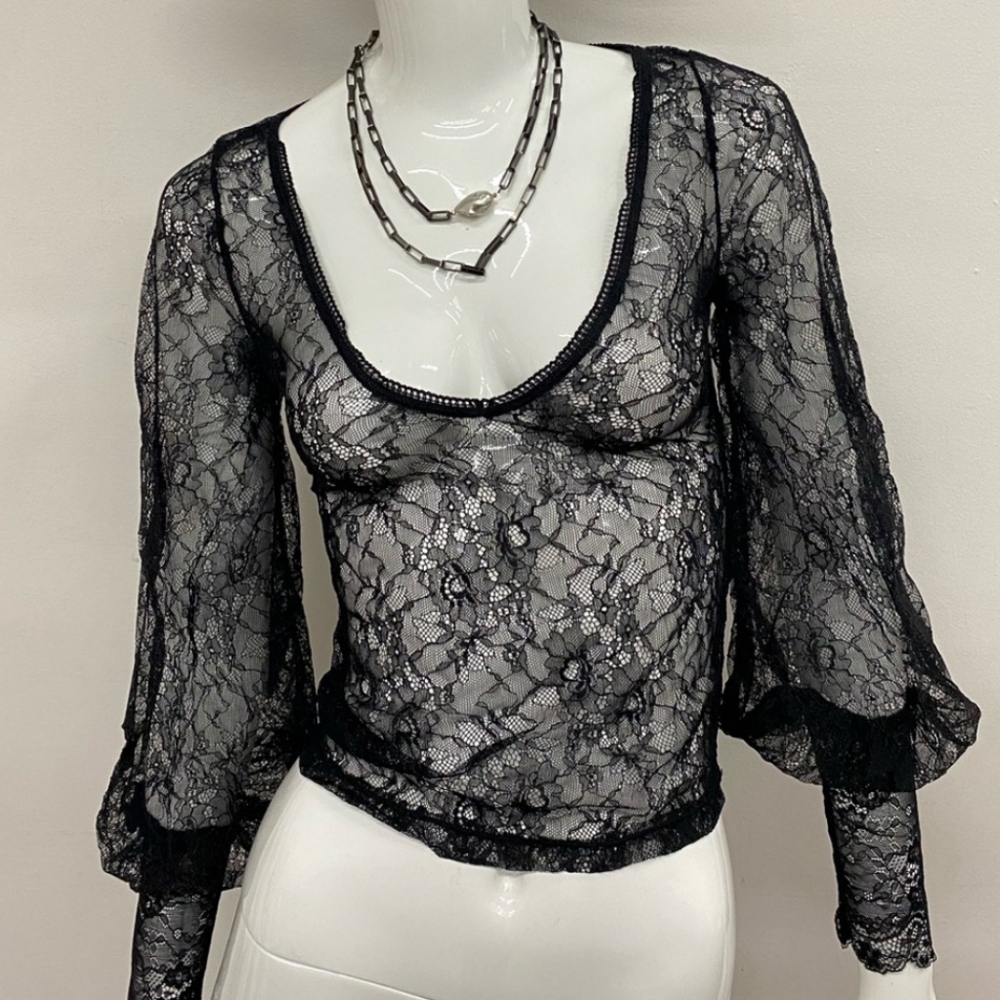 π€ Midnight Hour Lace Victorian Blouse π€ - Picture 3 of 15